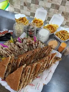 مطعم شاورما كريمه وفطر
