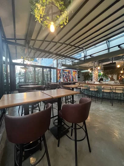 Barrio Pub & Bistro
