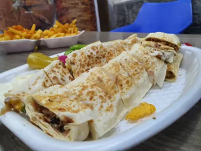 مطعم شي شاورما