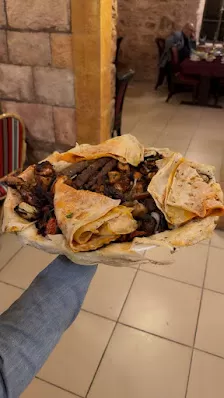 Tallo Hbabna Restaurant مطعم ومقهى طلوا احبابنا