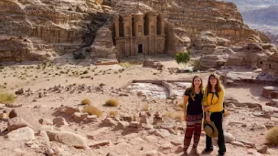 مركز زوار البترا