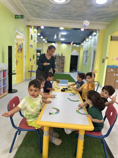 أكاديمية وروضة الأصابع الصغيرة