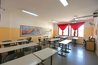 مدرسة كامبردج الثانوية