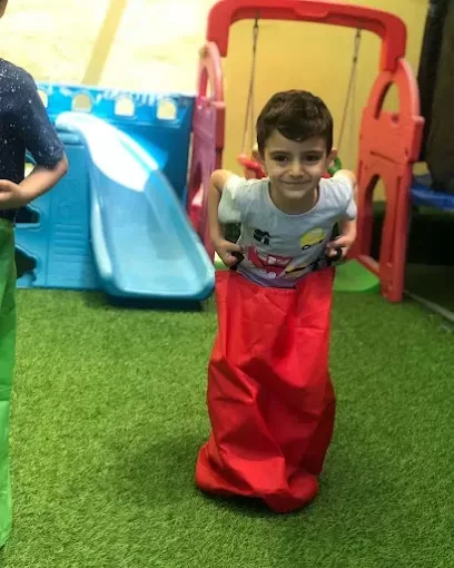 حضانة لارا
