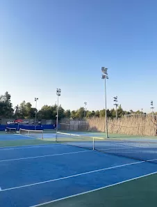 Naffa Tennis Academy - ملاعب نفاع للتنس