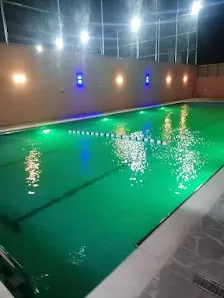 أكاديمية المحترفون الرياضية