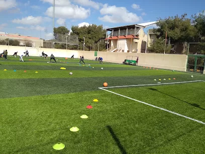 ملاعب سداسية مدينة الحسين للشباب
