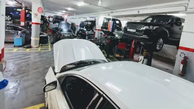 AutoHub Service Center - الفرع الرئيسي