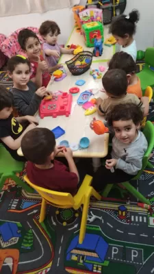 حضانة عالم الطفل