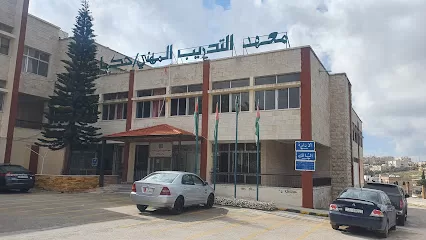 كلية التدريب المهني المتقدم حكما