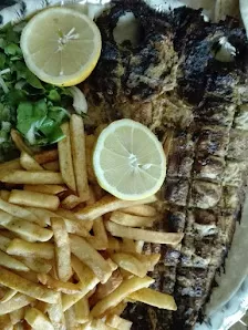 مطعم وشاورما زاكي