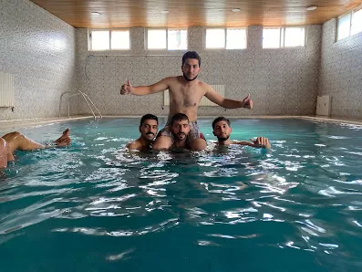 مسبح أمواج الكرك