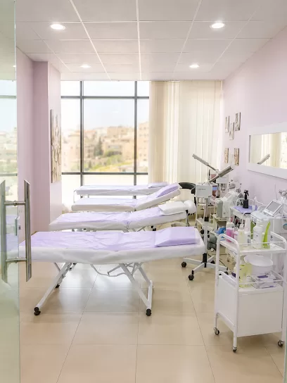 أكاديمية أجيال الغد للتدريب والتجميل
