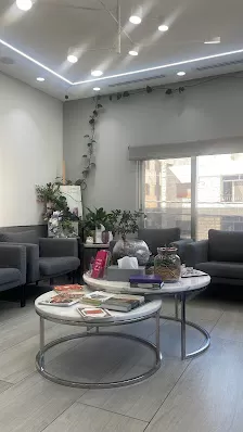 Dr. Zainab Albanna Clinic (The Tulip Clinic) عيادة الدكتورة زينب البنا للأمراض الجلدية والتناسلية و الليزر