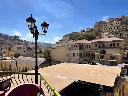 مجوهرات علي زاهر/الساحه.