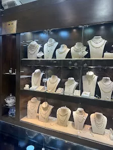 مجوهرات توفيق وغسان خوري