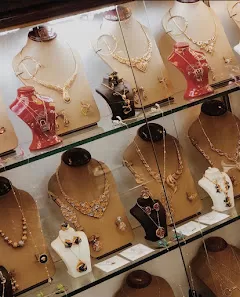 مجوهرات ناصر الحواري واولاده