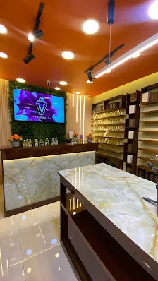 V PERFUMES JO