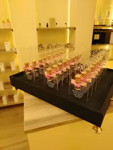 المندلي للعطور والبخور فرع مرج الحمام