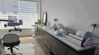 عيادة الدكتور صهيب جمال لطب وجراحة الاسنان