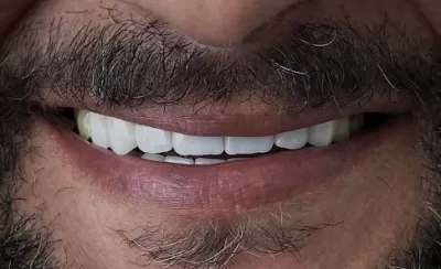 عيادة الدكتور صهيب جمال لطب وجراحة الاسنان