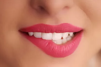 الدكتور بسام الزعبي لطب و زراعة الأسنان