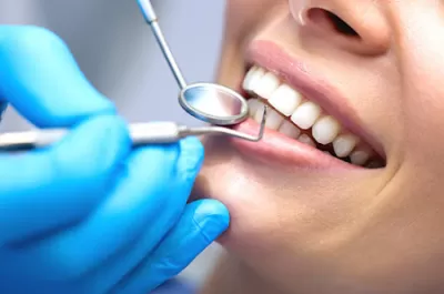 عيادة الدكتور أسامه هشام حرايري طب وجراحة الفم والأسنان