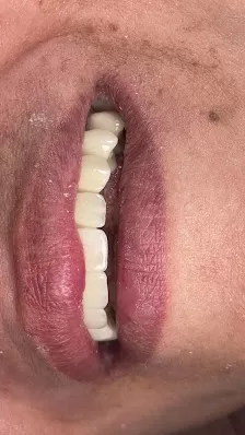 عيادة سونريسا لطب وجراحة الفم والأسنان