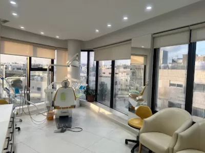 عيادة أسنان