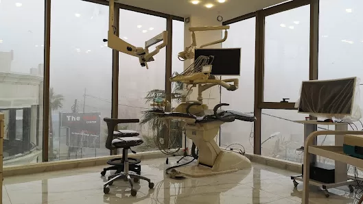 عيادات الدكتور اياد الخطيب لطب الاسنان