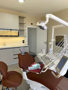 عيادة لومينا لطب وجراحة الفم والأسنان