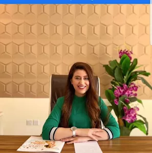 الدكتورة ندى فهيم زايد (الجلدية و التناسلية و التجميل و الليزر)