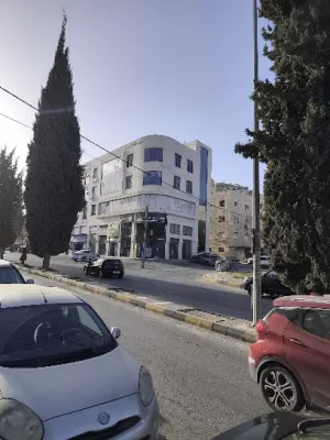 عيادة الدكتورة ندى ابوحجلة أخصائية نسائية والتوليد