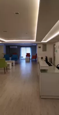 المركز الأردني للعيون