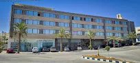 الدكتور عيسى جريس - أخصائي طب وجراحة العيون