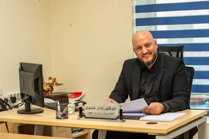 الدكتور ثائر شتيوي استشاري طب وجراحة العيون