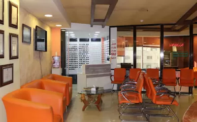 مركز ديكارت الاستشاري لطب وجراحة العيون