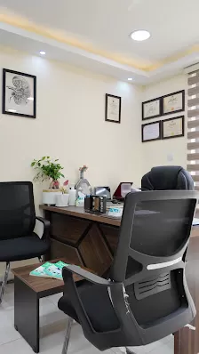 عيادة الدكتور راشد العمري اخصائي جراحة الكلى و المسالك البولية