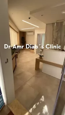 الدكتور عمرو دياب اختصاصي امراض الجهاز الهضمي والكبد والتنظير وعلاج السمنه
