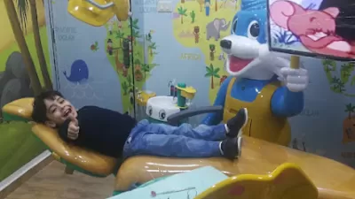 الدكتور احمد الهشلمون اختصاصي طب اسنان الاطفال