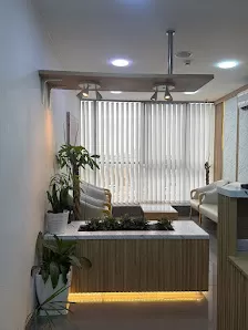 عيادة الدكتور مروان ابراهيم الحلالمه / مرج الحمام / أنف و أذن و حنجرة
