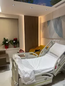 عيادة الدكتور علاء أبو يوسف لجراحة التجميل والترميم والحروق