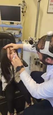 عيادة الدكتور احمد النعيرات جراحة الانف و الاذن و الحنجرة